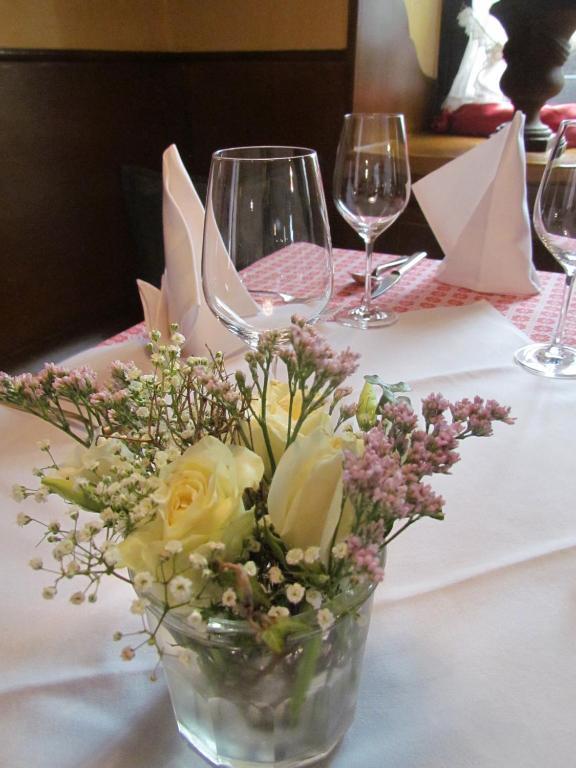 Gasthaus Zum Kreuz Hotel Freiburg Bagian luar foto