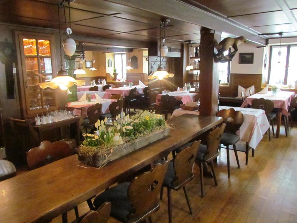 Gasthaus Zum Kreuz Hotel Freiburg Bagian luar foto