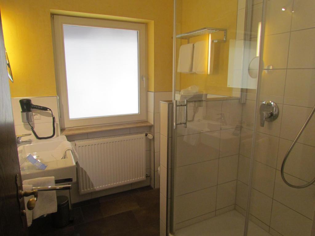 Gasthaus Zum Kreuz Hotel Freiburg Ruang foto