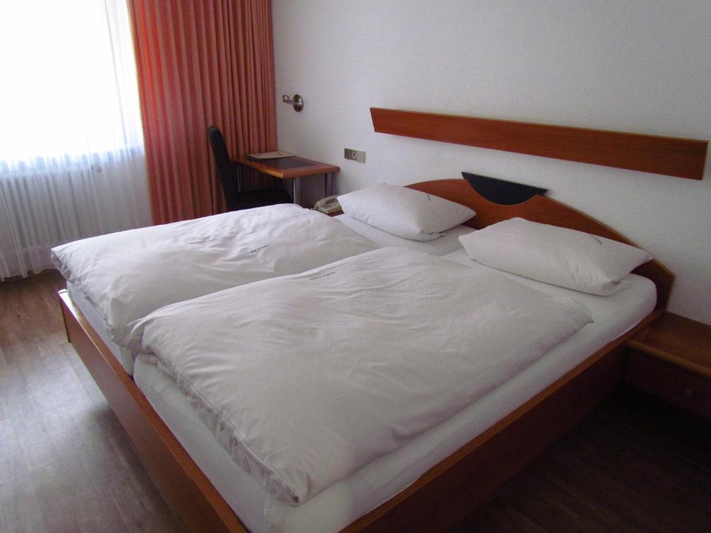 Gasthaus Zum Kreuz Hotel Freiburg Ruang foto