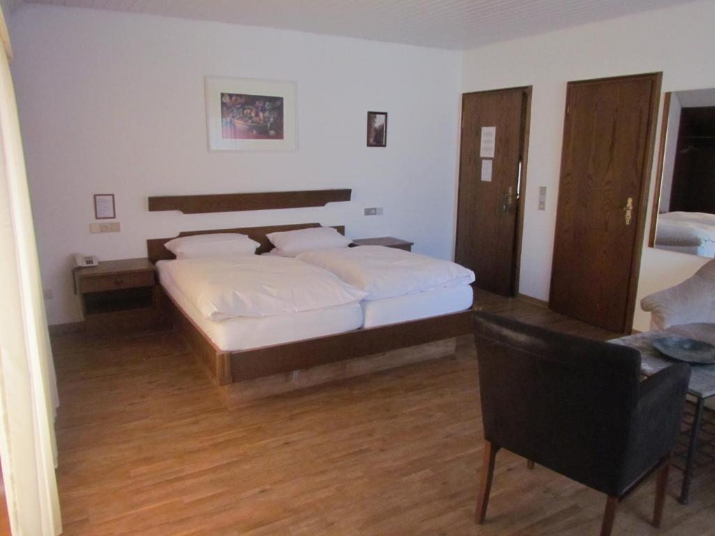 Gasthaus Zum Kreuz Hotel Freiburg Ruang foto